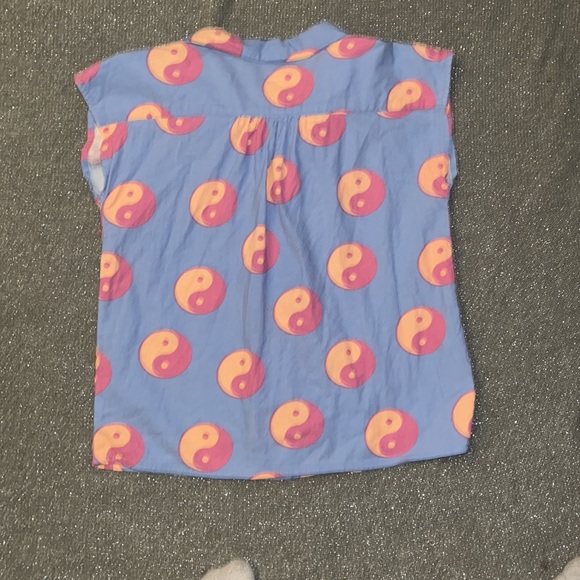 Cotton on Kids Ying/Yang Button Down 🌵11-12 - Picture 3 of 4